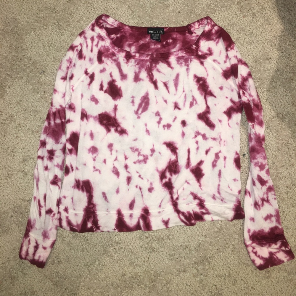 tie dye sweater:)