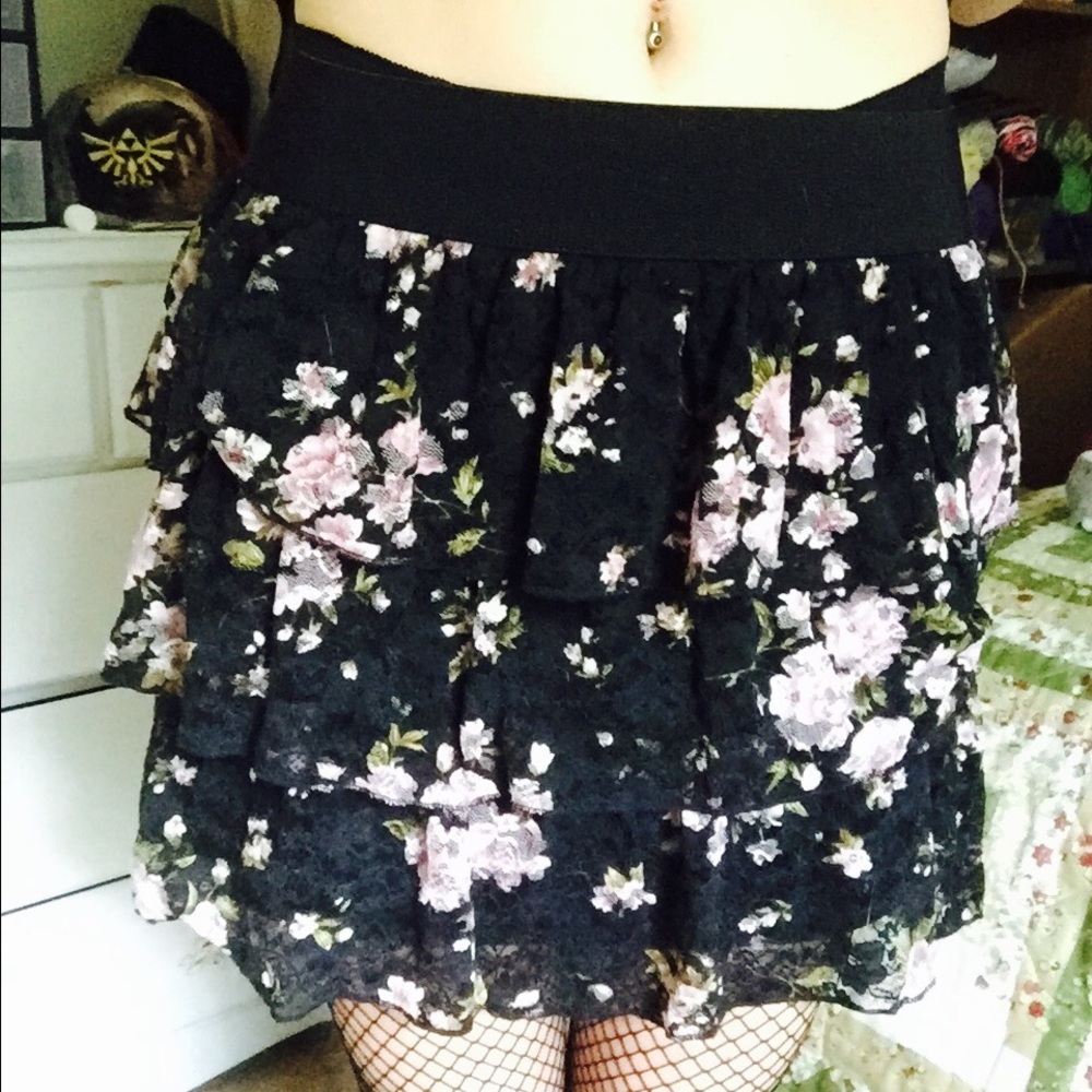 Black floral ruffle skirt
