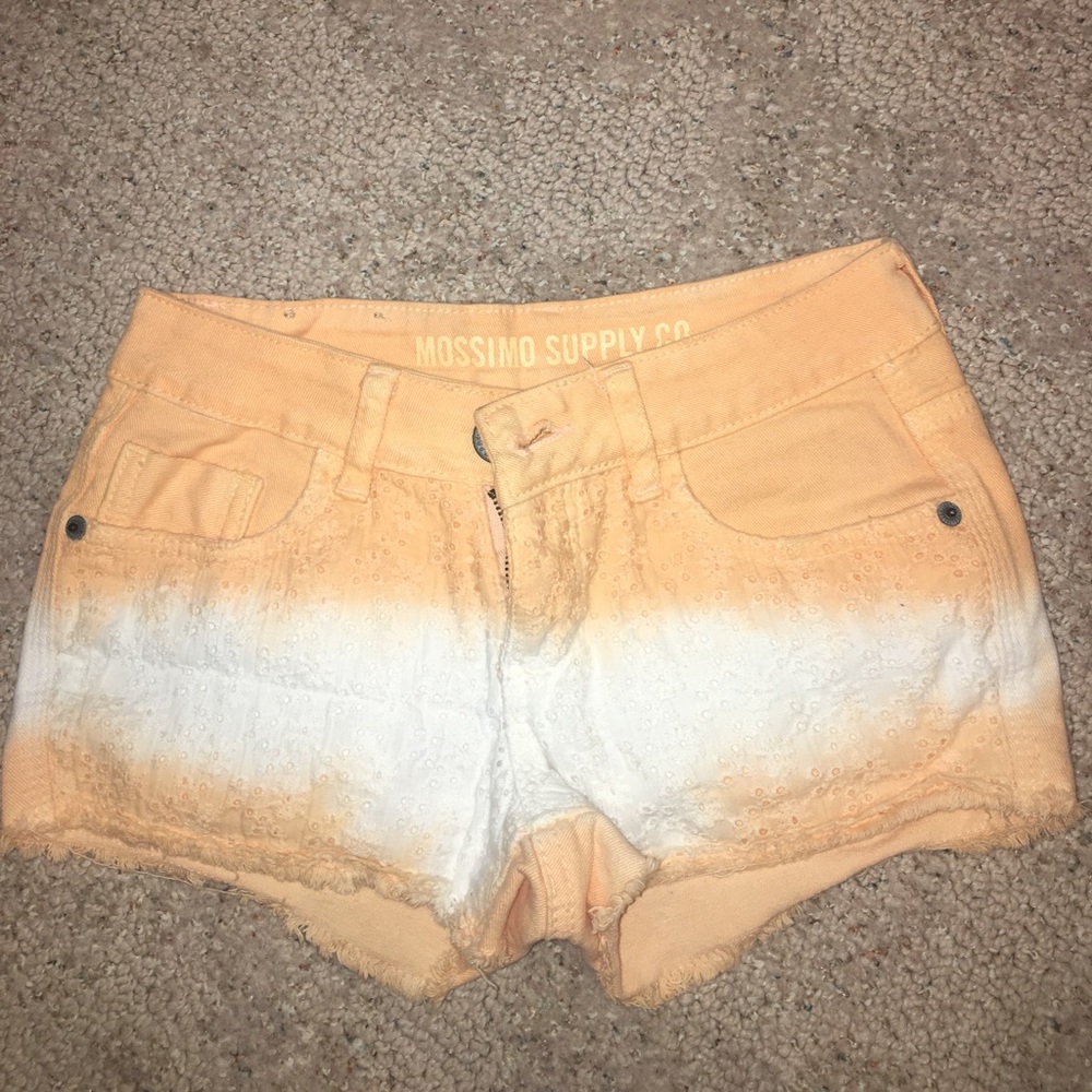 TIE DYE ORANGE AND WHITE SHORT SHORTS