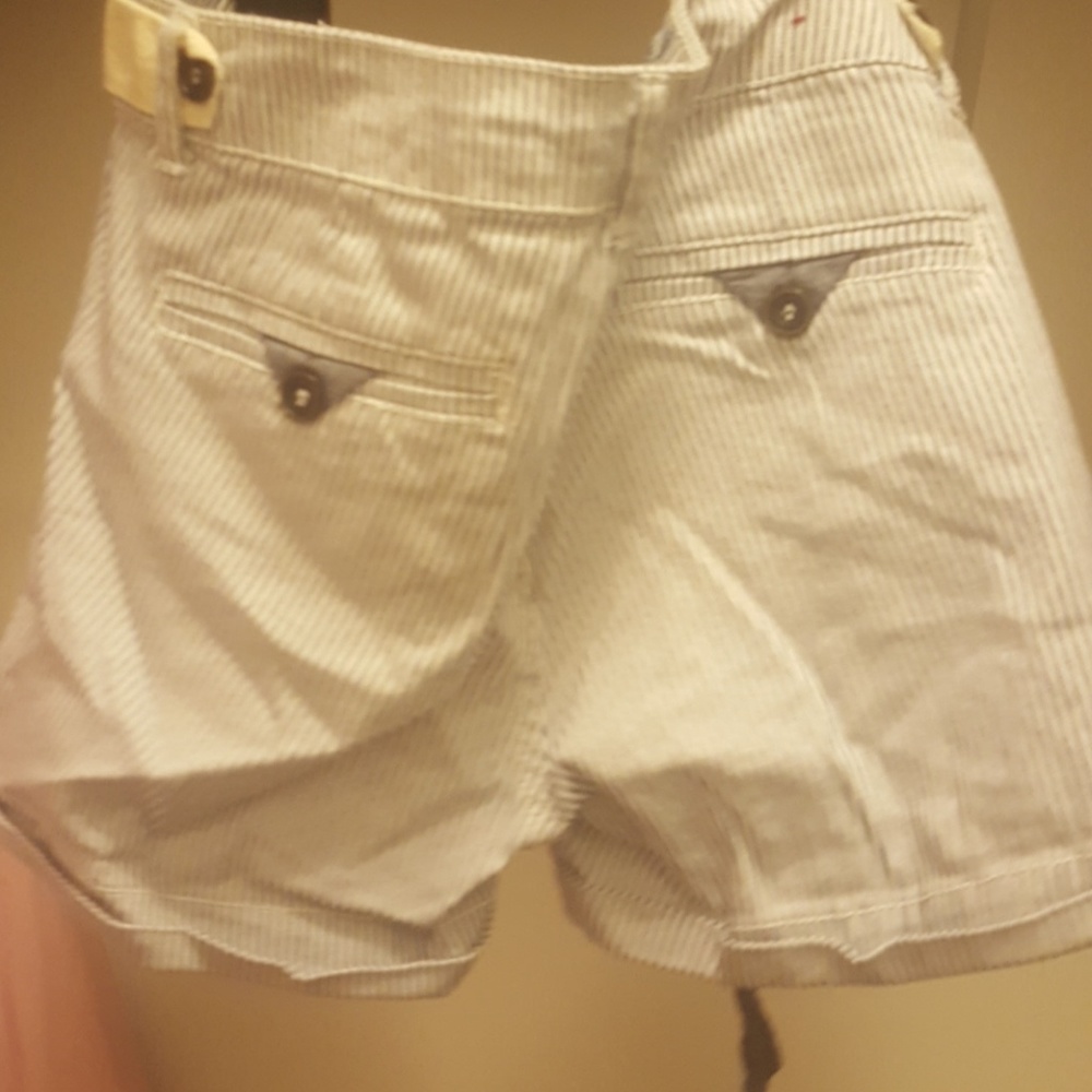 Shorts - Picture 2 of 2