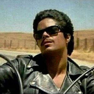 Meet your Posher, Noel