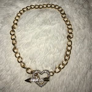 Gold Heart &a Arrow Necklace 💘
