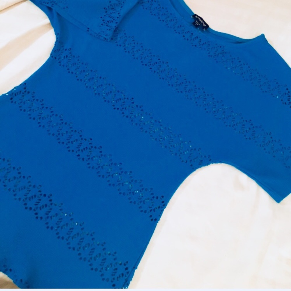 ✨Blue Design Bebe Top✨