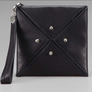 Allibelle stingray (LUXURIOUS) wristlet