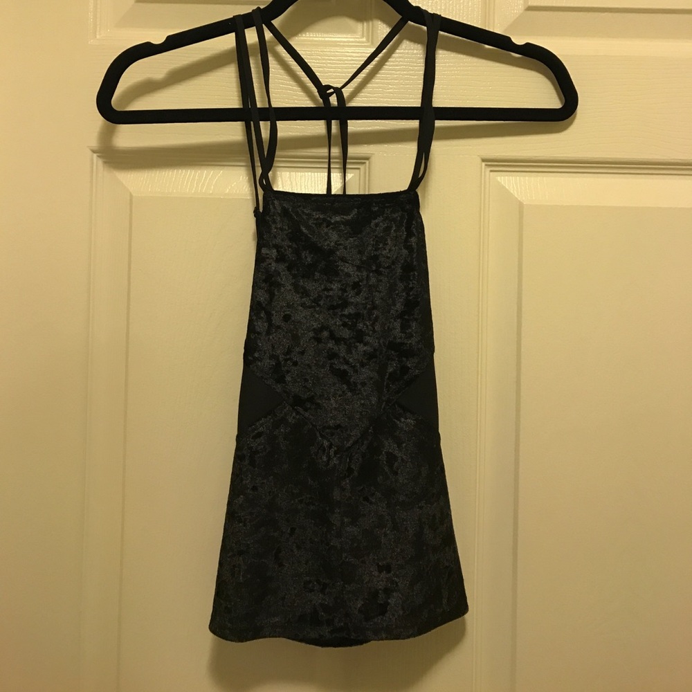 Crushed velvet black top!