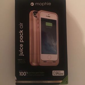 Gold iPhone 5 & 5S Mophie Charging Case