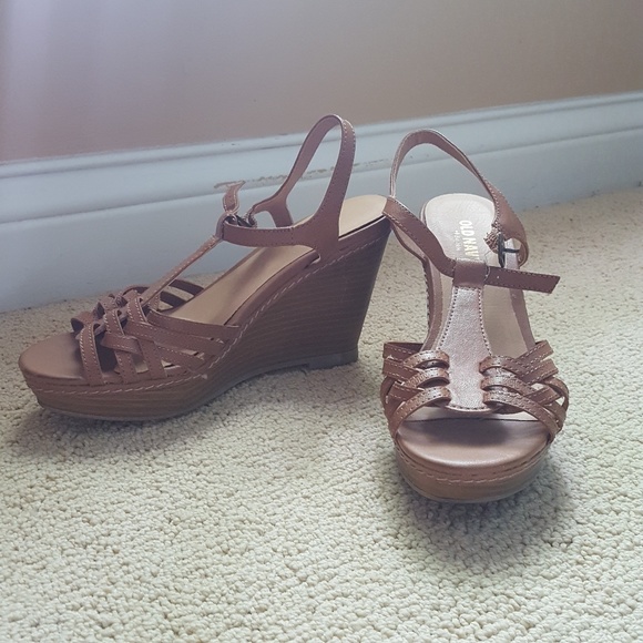 Strappy Wedges - Picture 1 of 4
