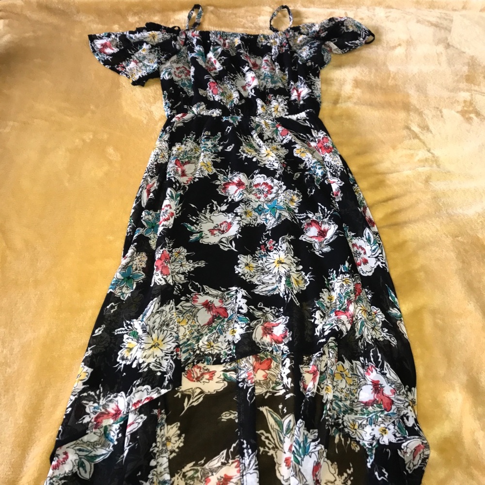 ❤️SMALL OFF THE SHOULDER DRESS❤️