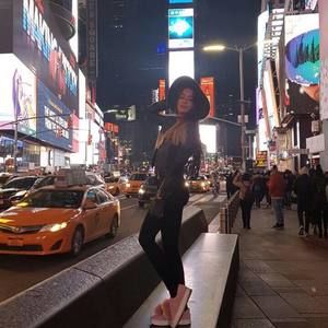 Meet your Posher, Abigail