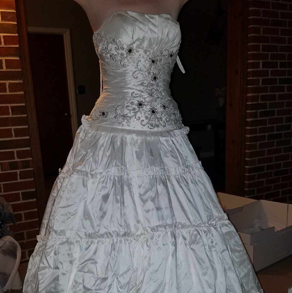 Justin Alexander Couture wedding dress