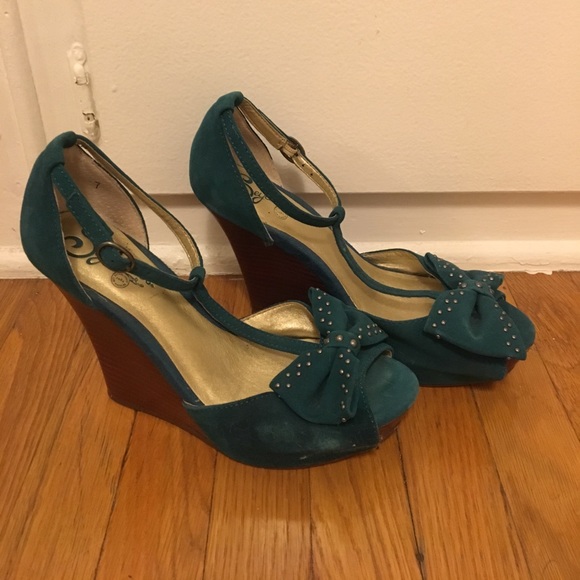 Seychelles Teal Bow Heels - Picture 2 of 4