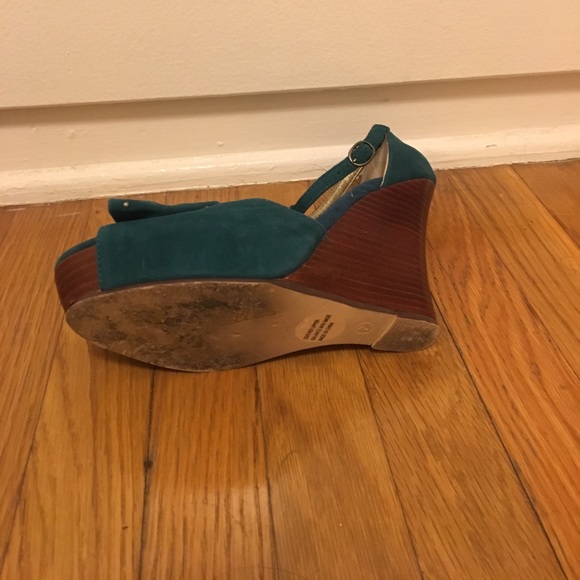 Seychelles Teal Bow Heels - Picture 4 of 4