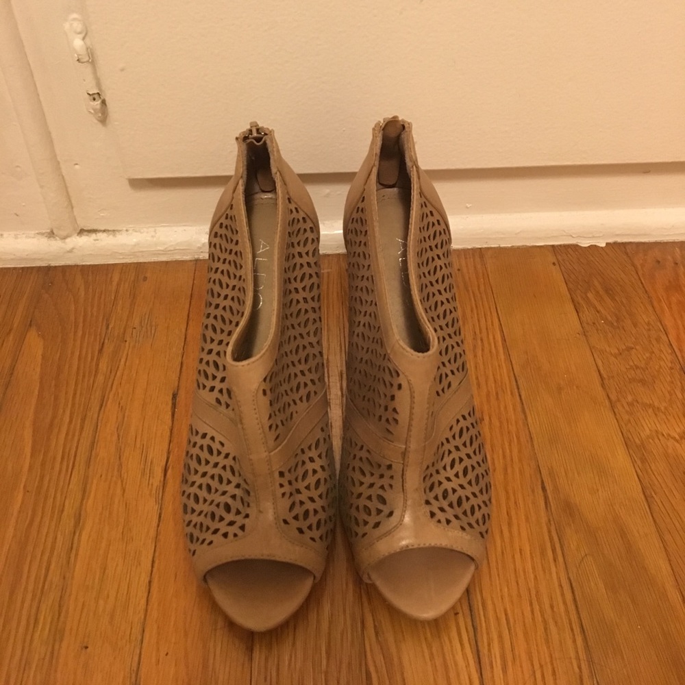 Aldo Tan Peep Toe Cut-Out Heels - Picture 2 of 4