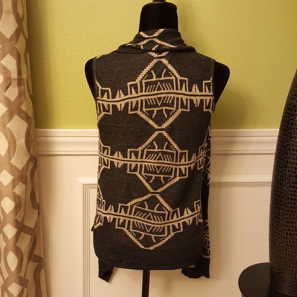 Tribal Cardigan - Picture 2 of 2
