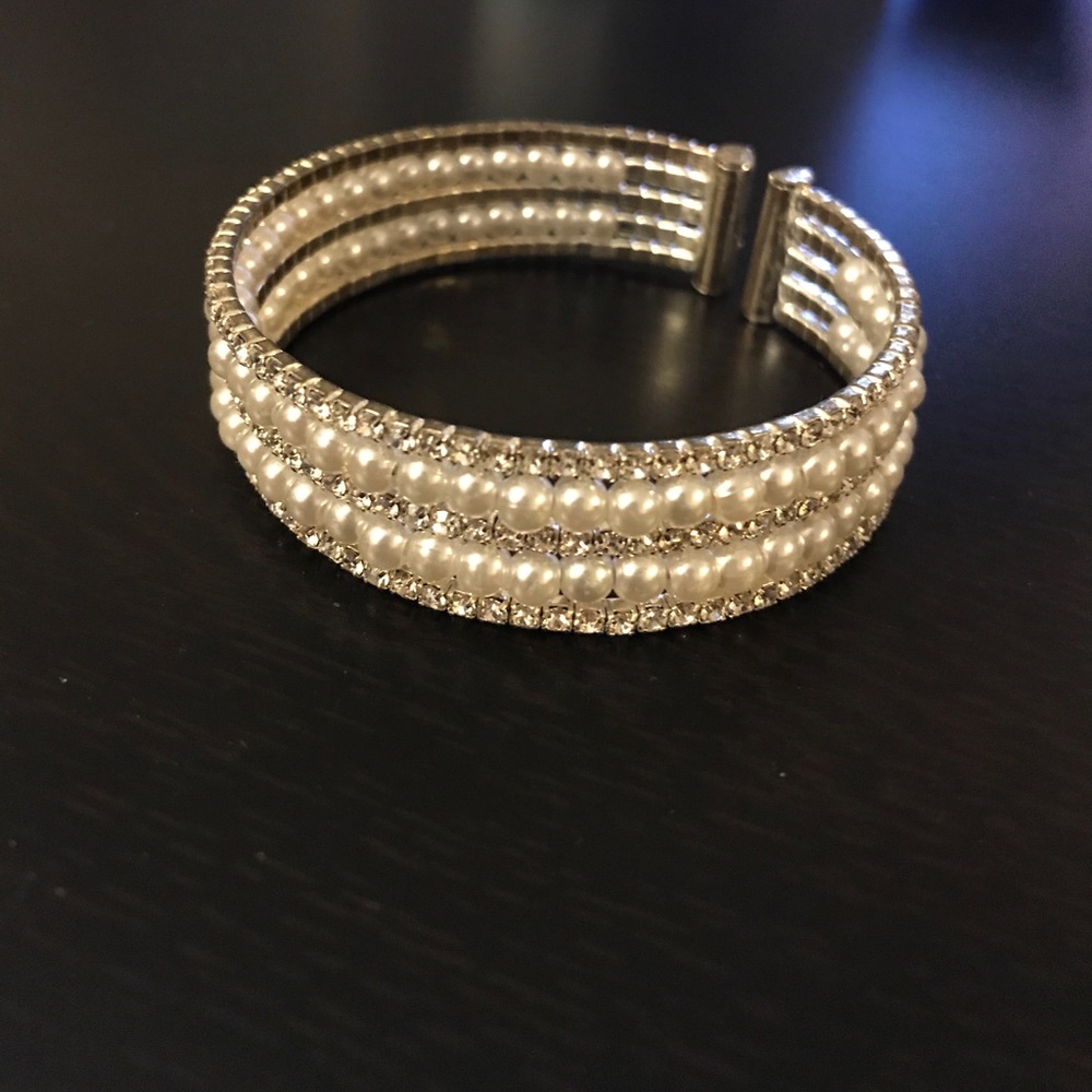 Costume Jewelry - Diamond and Pearl Bracelet