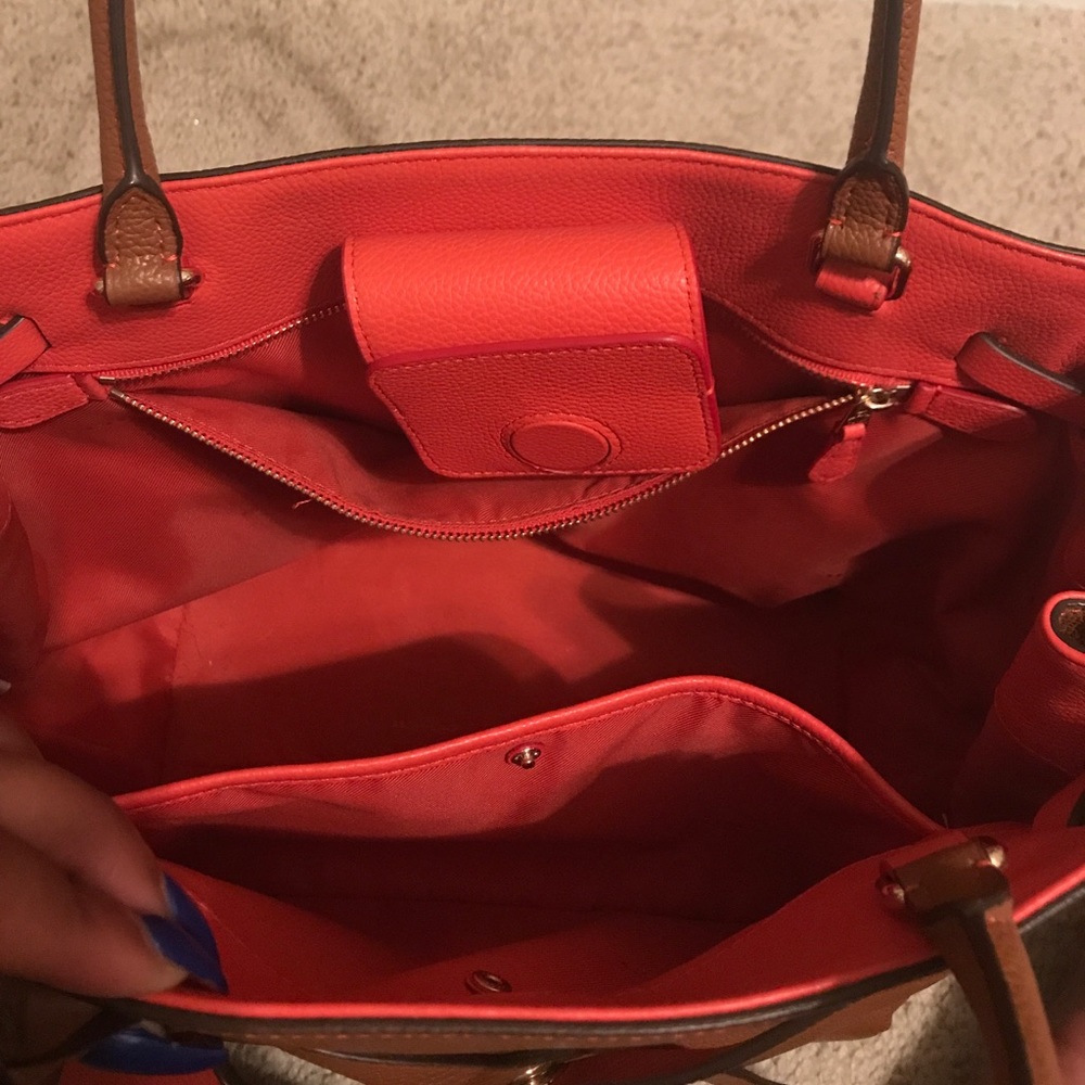 AUTHENTIC Coach Satchel - Picture 7 of 7