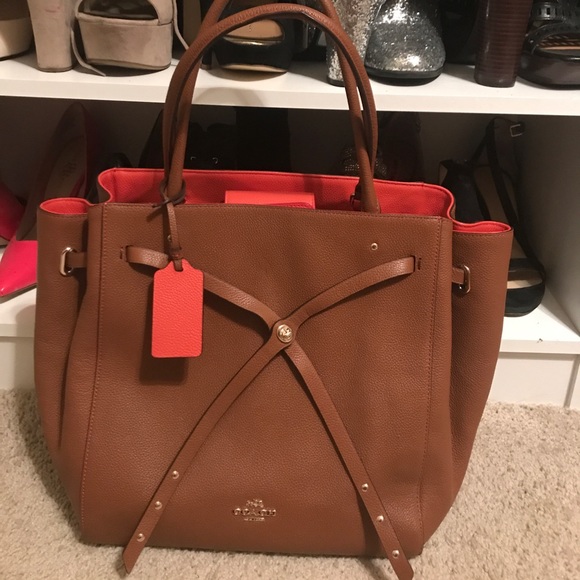 AUTHENTIC Coach Satchel - Picture 2 of 7