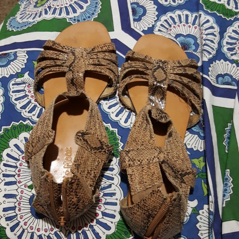Sandal