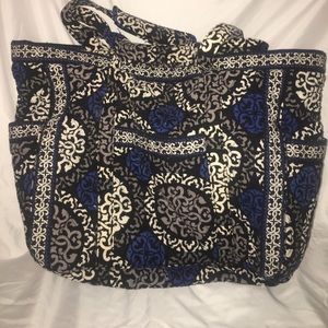 Large Vera Bradley Tote with Zippered Top