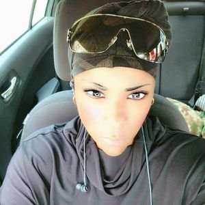 Meet your Posher, Charlotte