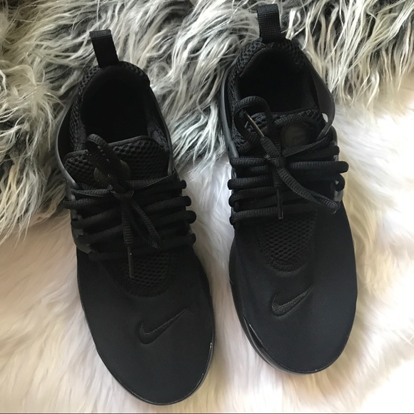 Nike Triple Black Presto - Picture 3 of 5