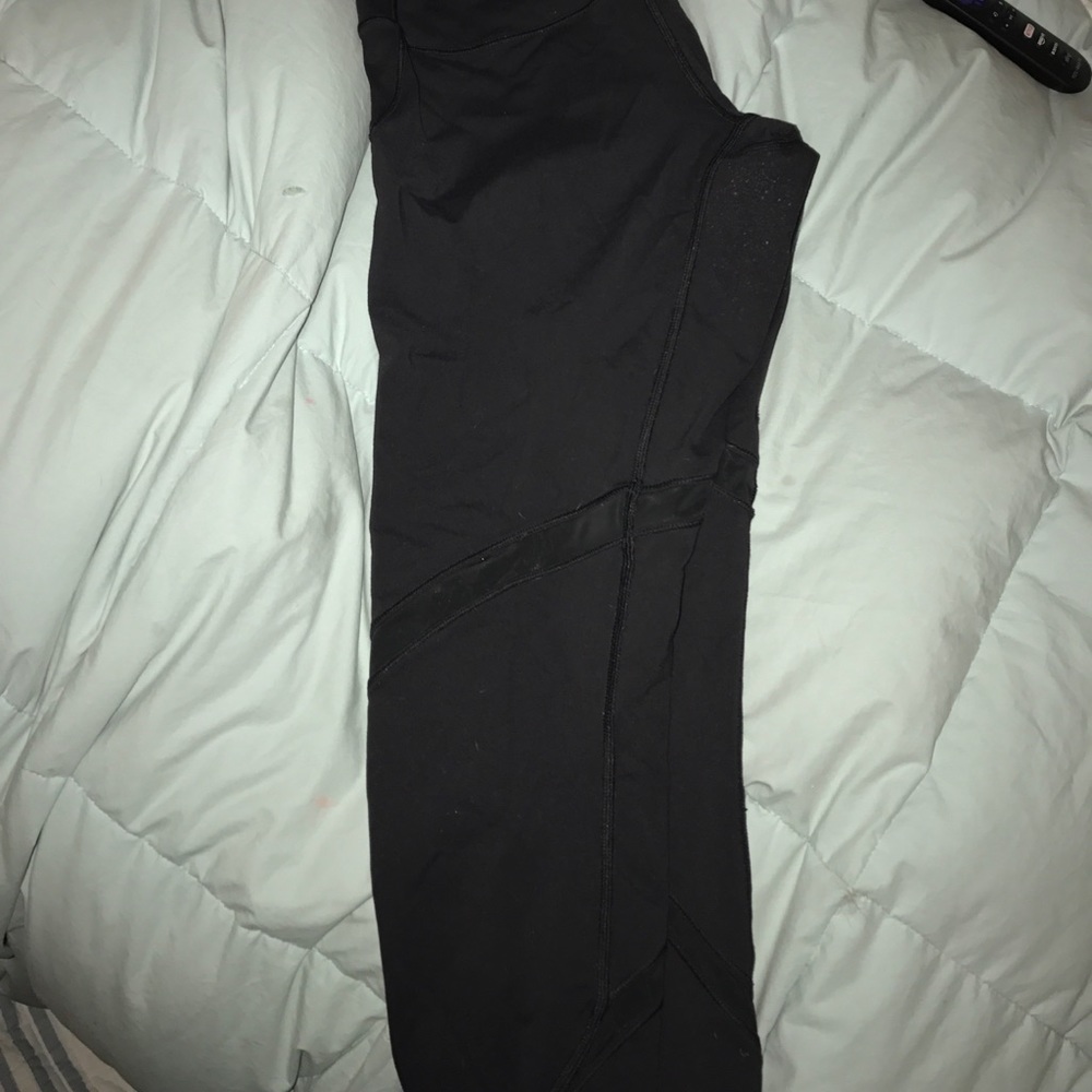 Lululemon wonder under crop leggings black