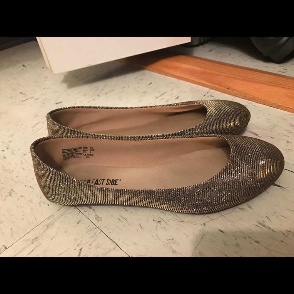 Sparkly gold flats