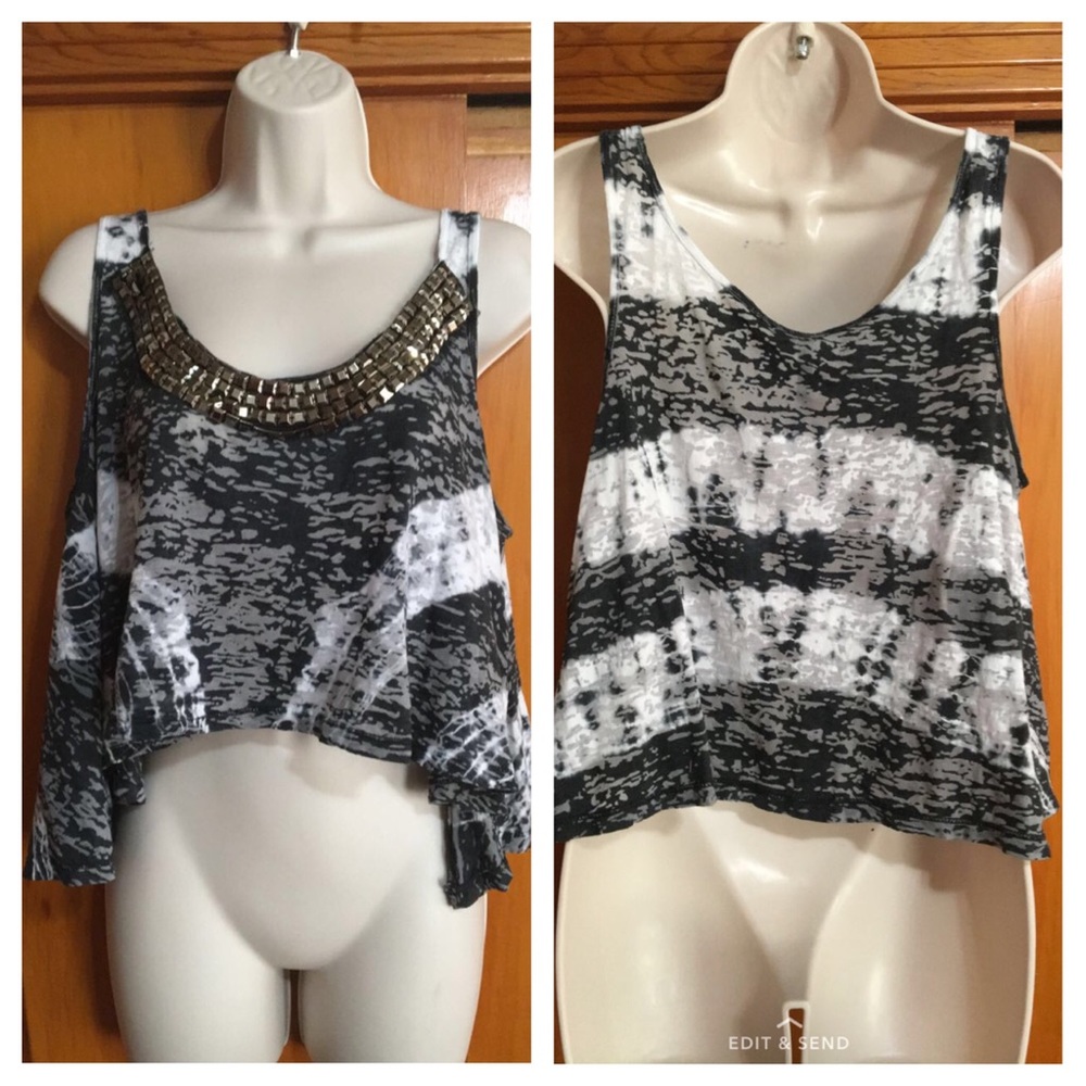 Artistic crop top asymmetrical hem