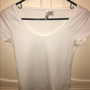 White tight v-neck