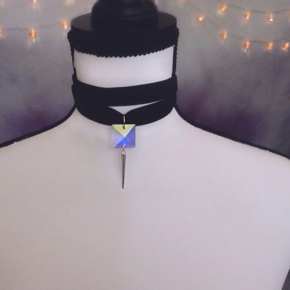 ⚡Custom Listing⚡ Hologram Gem Spike Choker/Earrings - Picture 3 of 7