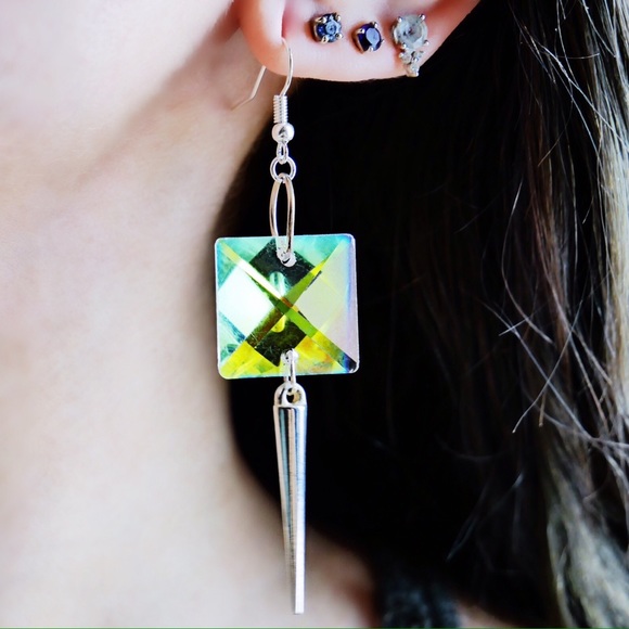 ⚡Custom Listing⚡ Hologram Gem Spike Choker/Earrings - Picture 4 of 7