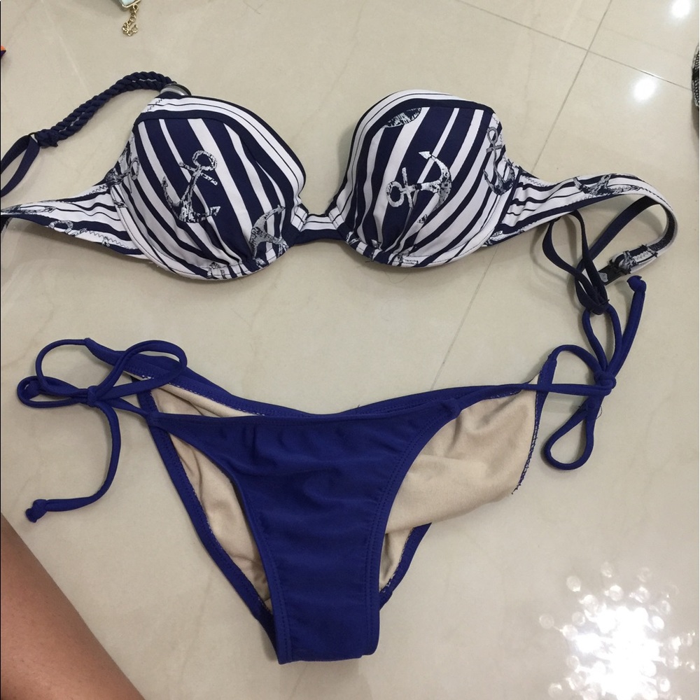 Bikini