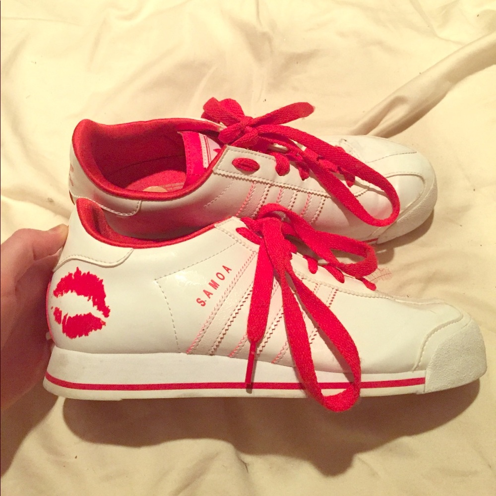 Adidas Samoa sneaker special edition