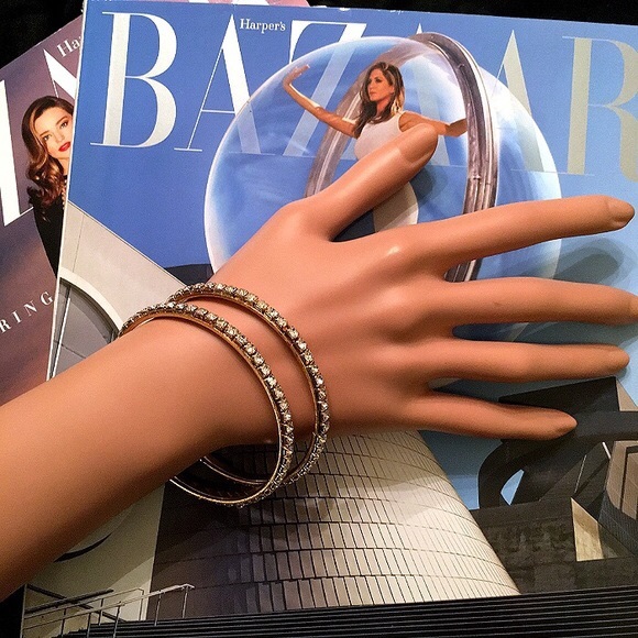 CLOSET CLOSING - Crystal Bangle Set - Picture 2 of 4