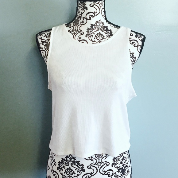 Charlotte Russe Tops - Ribbed White Crop Top