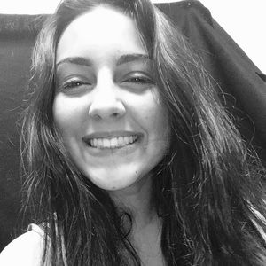 Meet your Posher, Caitlin