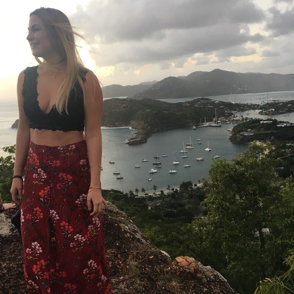 Meet your Posher, Kimberly - Picture 1 of 2