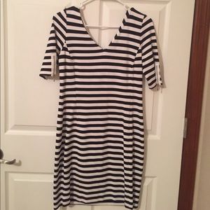 🚨 LOWEST PRICE 🚨Banana Republic Striped Dress