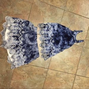 Kendall and Kylie PAC Sun Set