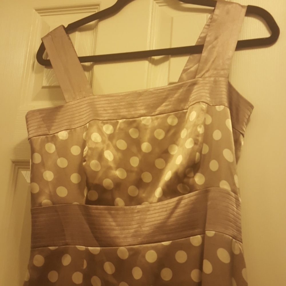 Clothes - Picture 2 of 3