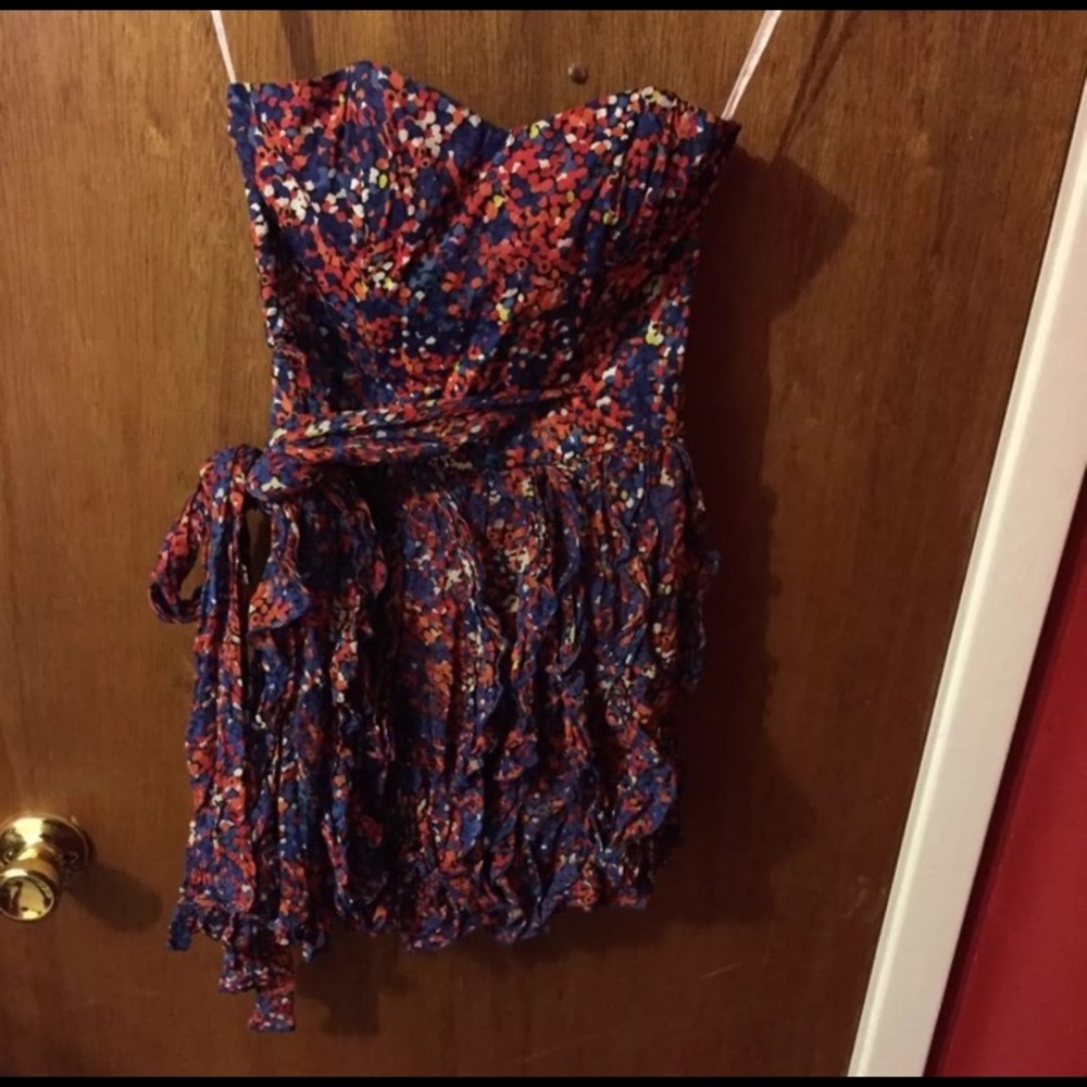 Strapless dress