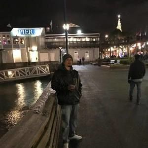 Meet your Posher, Claudio