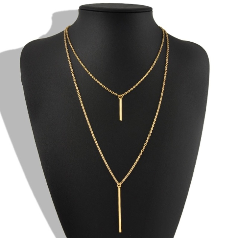 🆕 Gold Colored Pendant Necklace W/ Double Bars!🛍