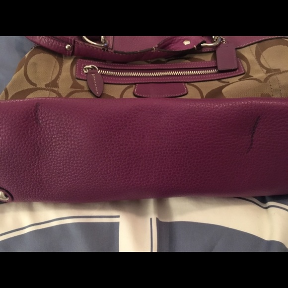 Gorgeous Coach purse! - Picture 3 of 5