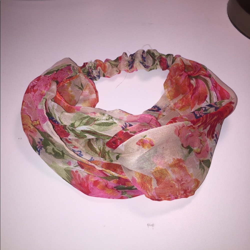 FLORAL HEADBAND