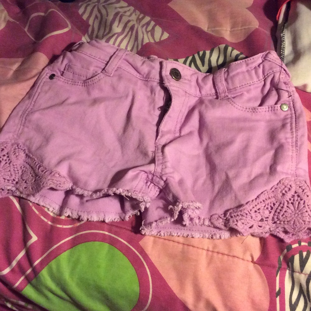 Cute pink/purple shorts with design