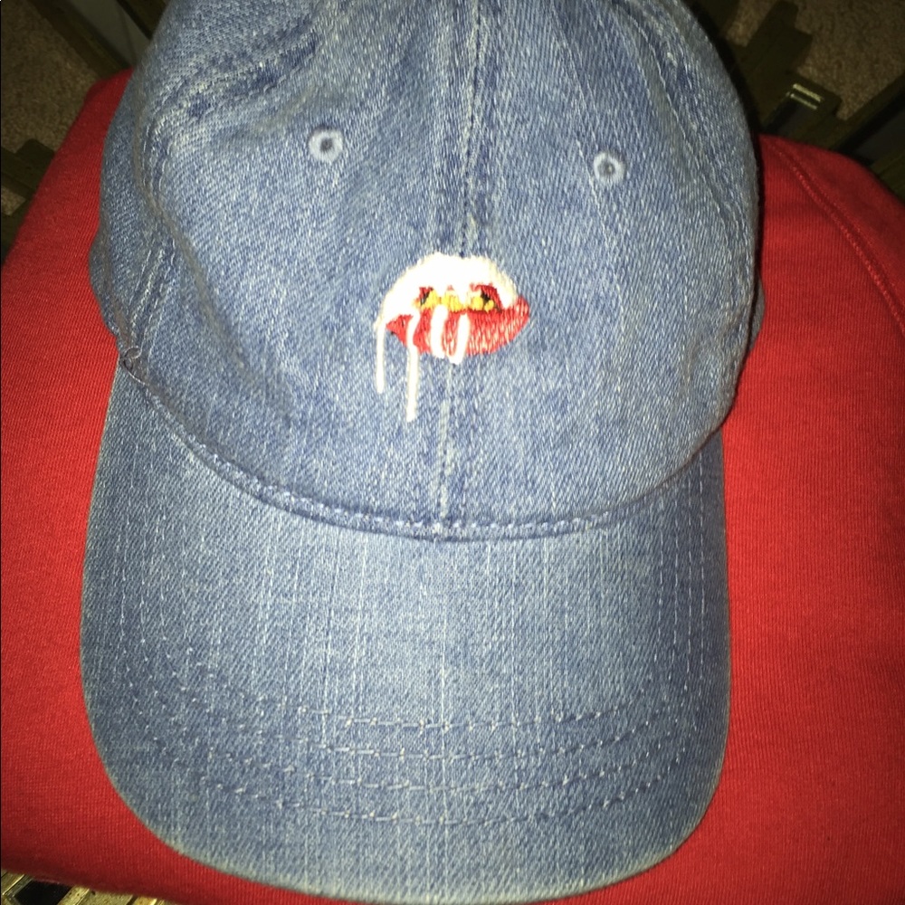 Kylie hat