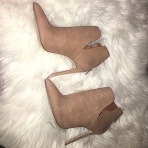Nude Steve Madden heeled booties!