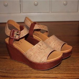 Kork-ease platform wedge