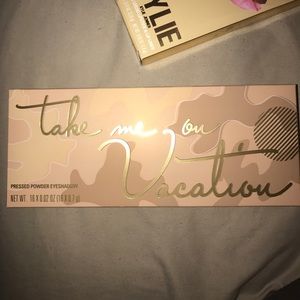 Kylie Cosmetics Vacation Palette